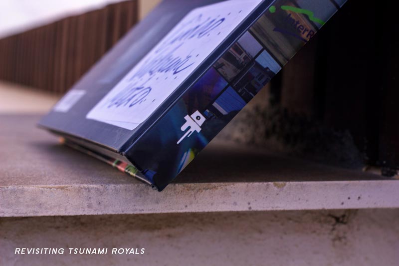 lomo del libro Tsunami Royals